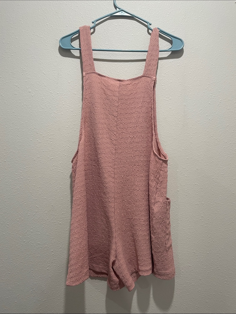 Pink overalls - Picture 2 of 4
